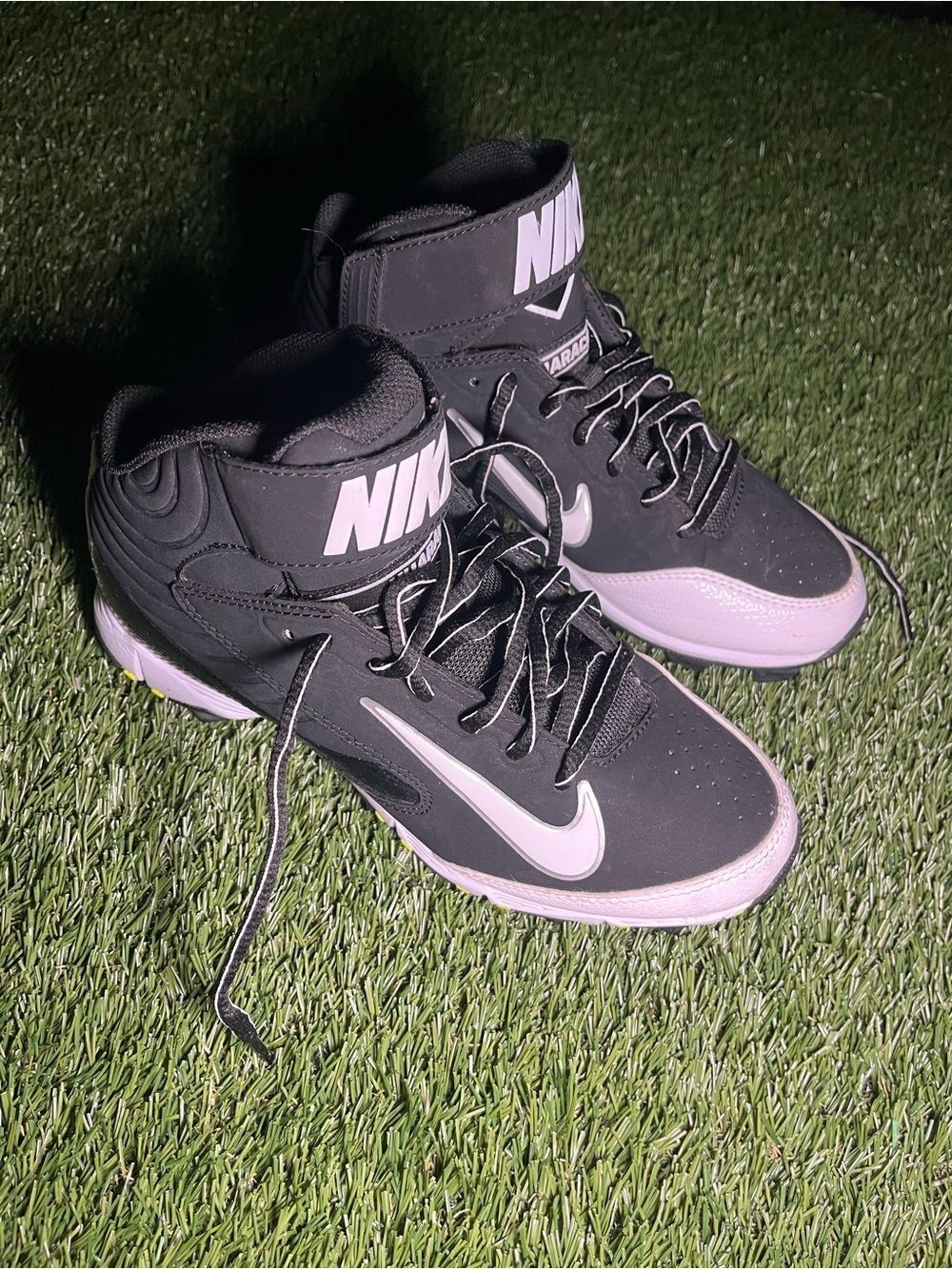 Nike Huarache Strike Mid MCS Youth 5 Baseball Cleats